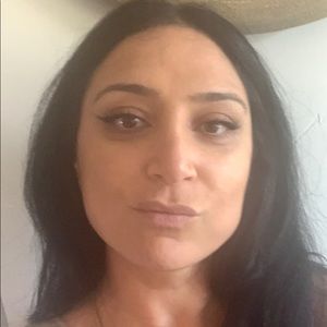 Meet your Posher, Arezou